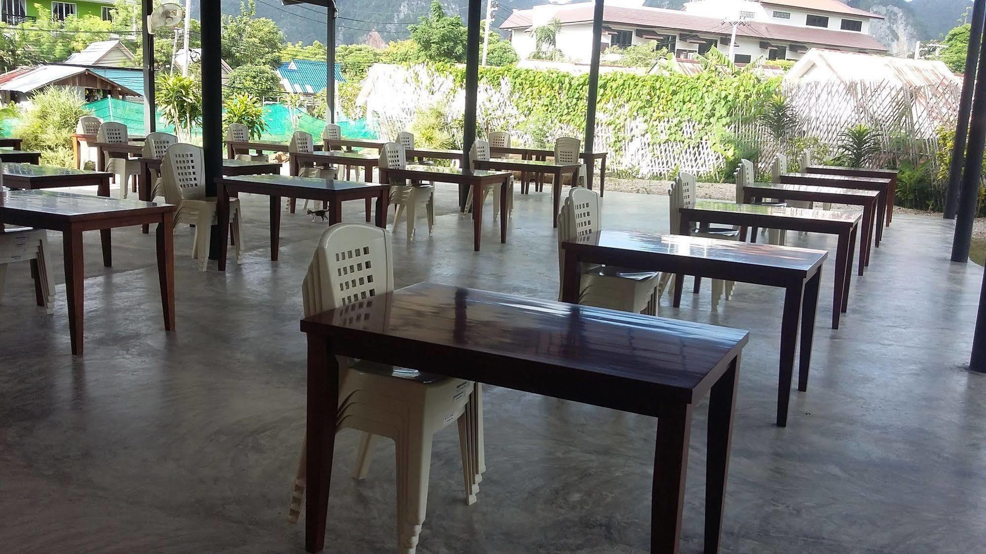 Gypsy Sea View Resort- Phi Phi Island Екстериор снимка